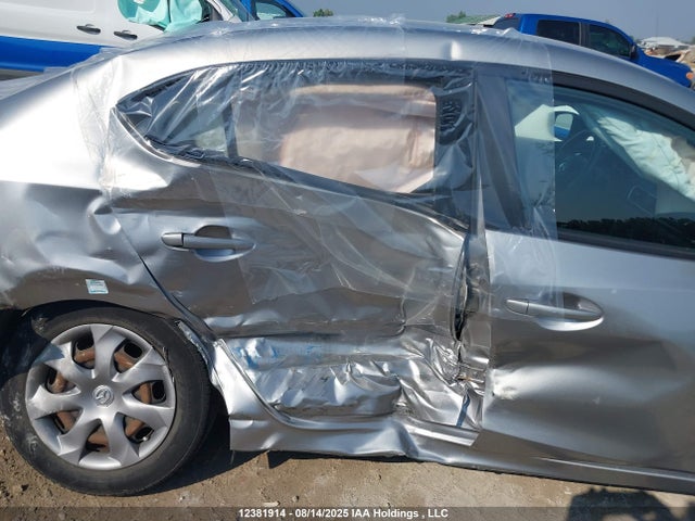 JM1BM1U75E1139715 Mazda pe