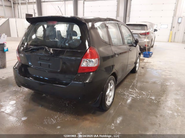 2007 Honda Fit მანქანა იყიდება აუქციონზე, vin: JHMGD38407S801570, აუქციონის ნომერი: 12381965