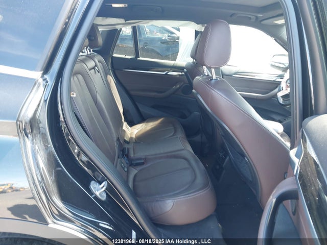 WBXHT3C33H5F80303 BMW X1