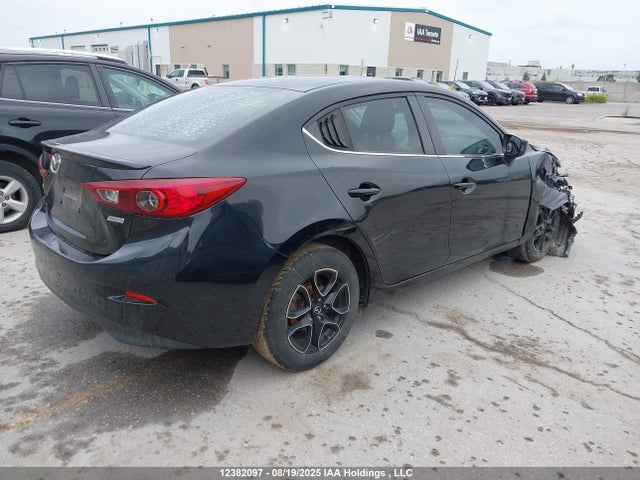 3MZBM1V74FM213951 Mazda pe