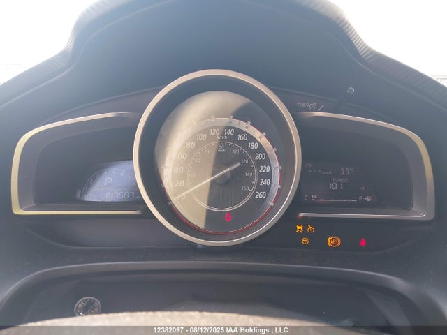 3MZBM1V74FM213951 Mazda pe