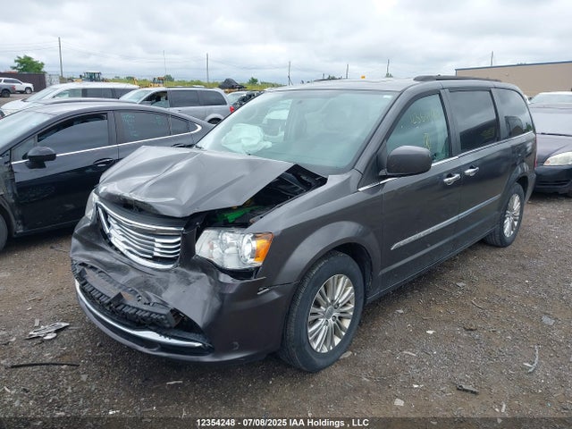 Chrysler 2015 2015 2C4RC1CG9FR626156 Image 2