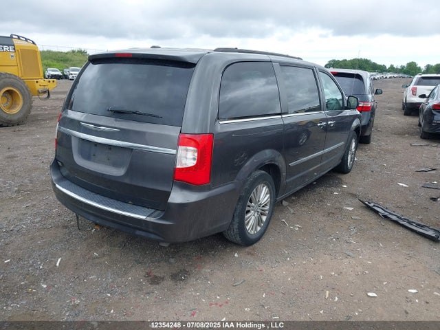 Chrysler 2015 2015 2C4RC1CG9FR626156 Image 4