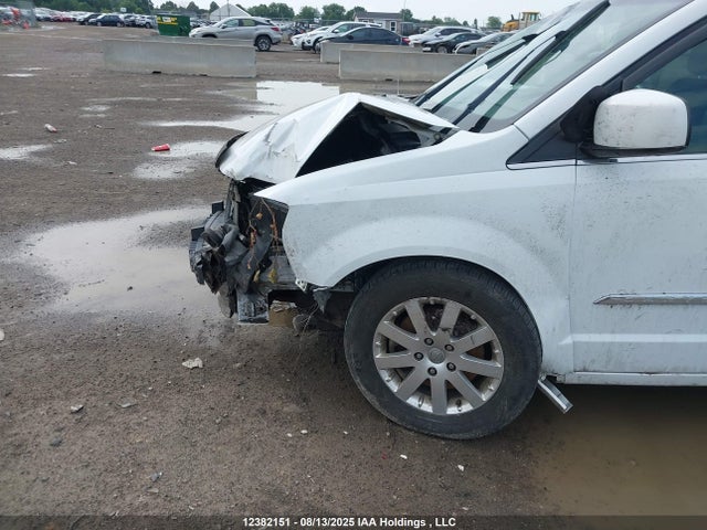 2C4RC1BG0ER336226 Chrysler Town and Country