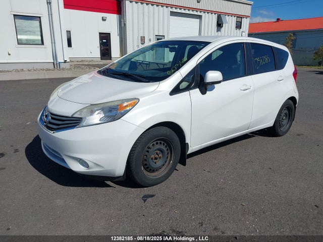 Nissan VERSA NOTE 2014 3N1CE2CP1EL392275 Image 2