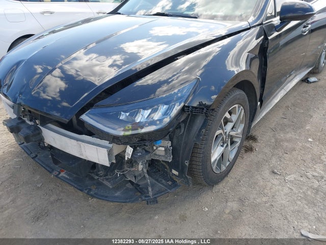 2022 Hyundai Sonata Sel Plus მანქანა იყიდება აუქციონზე, vin: 5NPEJ4J21NH136688, აუქციონის ნომერი: 12382293