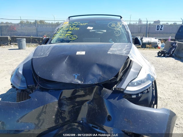 7SAYGDEE9RF989878 Tesla 2024