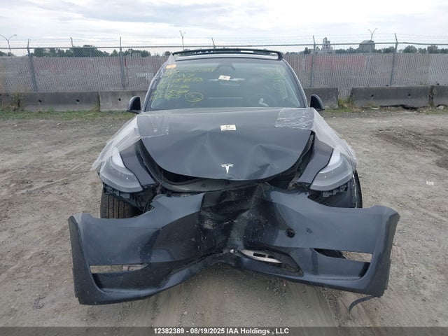 7SAYGDEE9RF989878 Tesla 2024