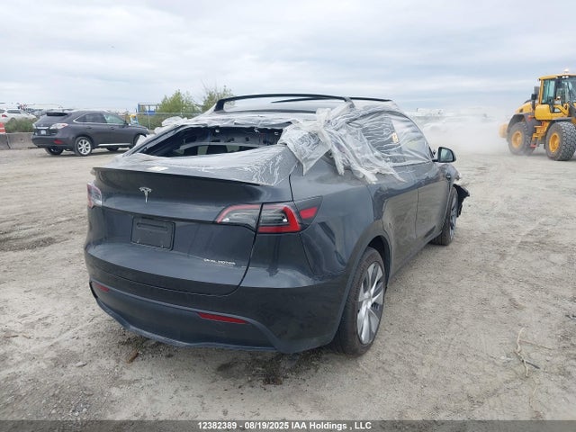7SAYGDEE9RF989878 Tesla 2024