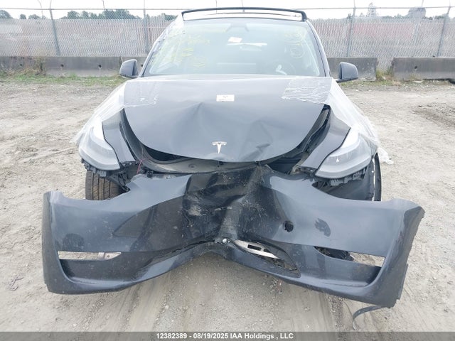 7SAYGDEE9RF989878 Tesla 2024