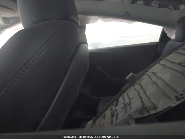 7SAYGDEE9RF989878 Tesla 2024