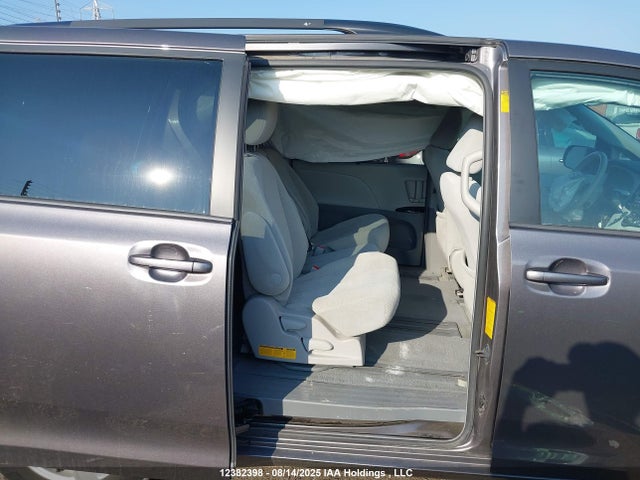 5TDKK3DC5ES517940 Toyota 2gr-fks
