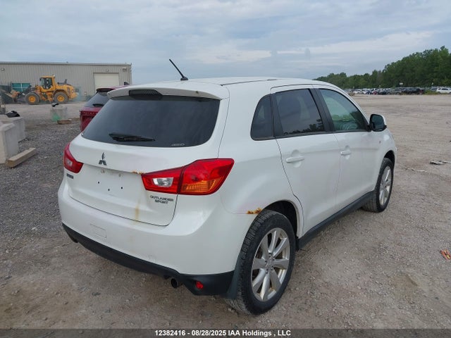 Mitsubishi dohc mivec 2015 4A4AR3AU2FE037617 Image 4