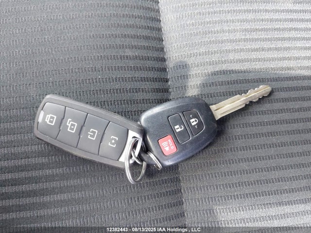 Toyota 2ar-fe 2015 2T3RFREVXFW267584 Image 11
