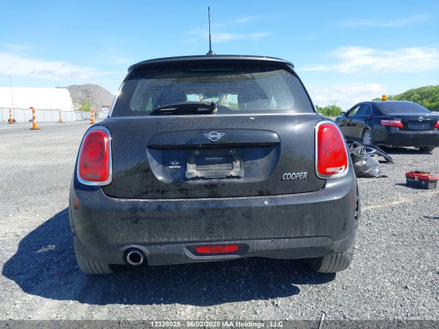 Mini 2019 2019 WMWXP5C5XK2H30262 Image 16