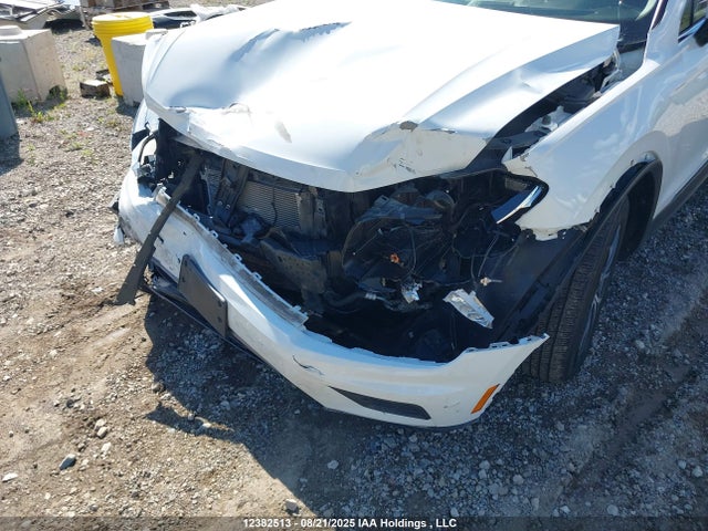 3VV2B7AX7KM085086 Volkswagen Tiguan