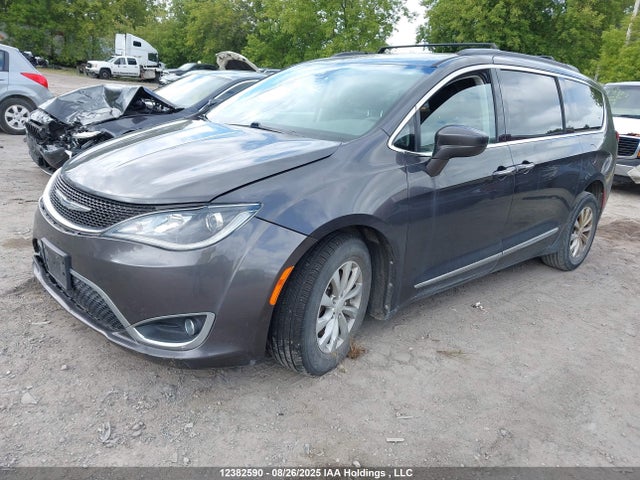 2C4RC1BG5HR710916 Chrysler Pacifica