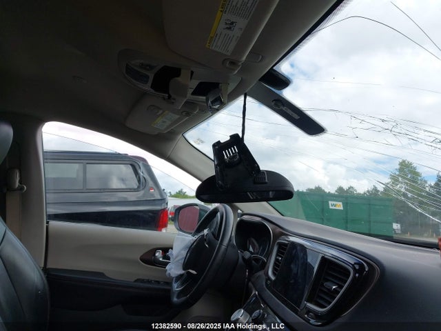 2C4RC1BG5HR710916 Chrysler Pacifica