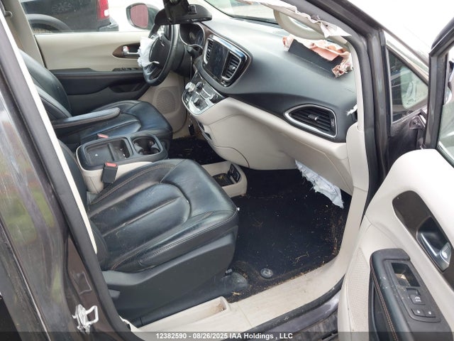 2C4RC1BG5HR710916 Chrysler Pacifica