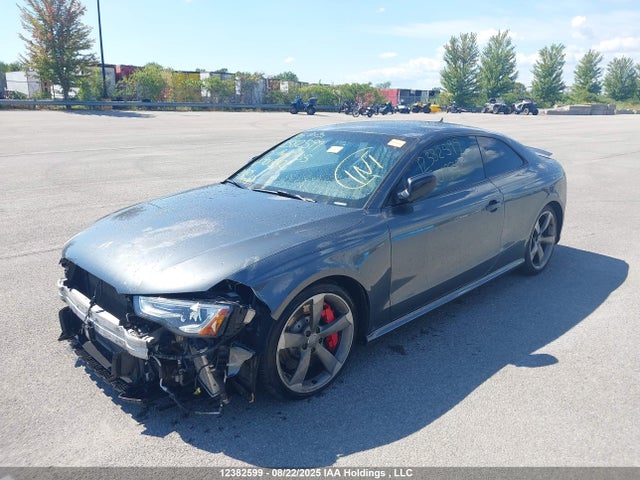 Audi RS 5 2015 WUAC6BFRXFA901332 Image 2