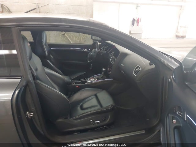 Audi RS 5 2015 WUAC6BFRXFA901332 Image 5