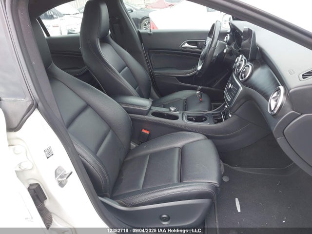 WDDSJ4GB6JN645203 Mercedes-Benz CLA-Class