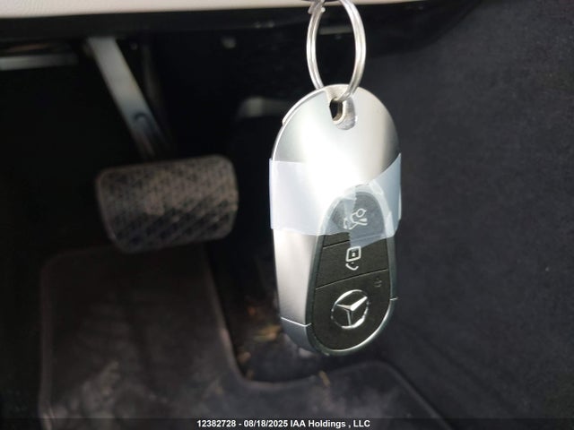 W1NKM4HB4RF065740 Mercedes-Benz m254