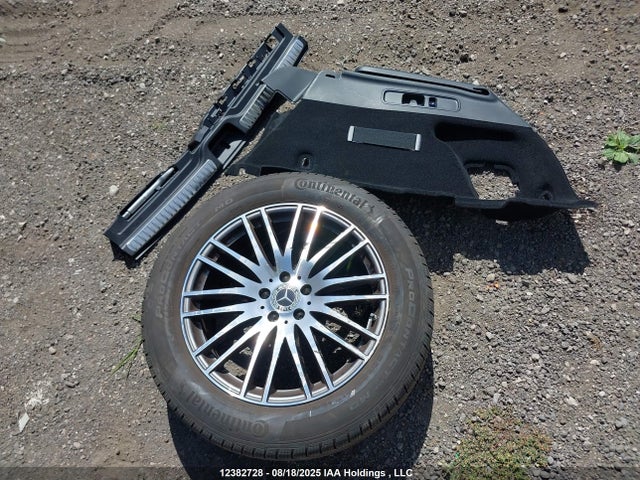 W1NKM4HB4RF065740 Mercedes-Benz m254