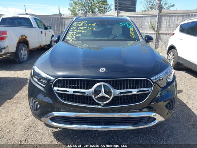 W1NKM4HB4RF065740 Mercedes-Benz m254
