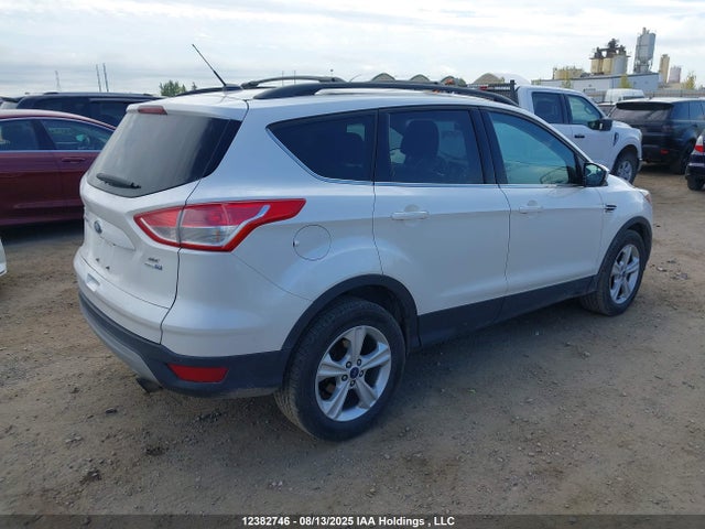 1FMCU9G92FUC83797 Ford 2015