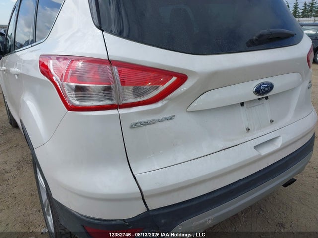 1FMCU9G92FUC83797 Ford 2015