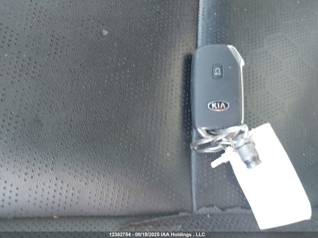 KNDERCAAXM7197647 KIA nu mpi