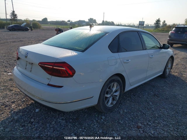 1VWAA7A31JC023612 Volkswagen tsi