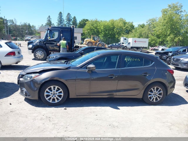 3MZBM1L77GM250836 Mazda pe