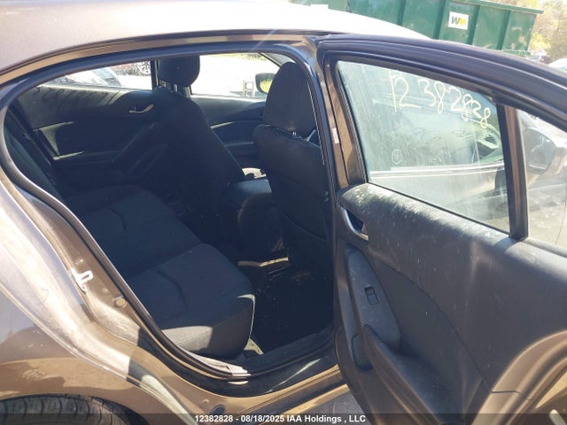 3MZBM1L77GM250836 Mazda pe