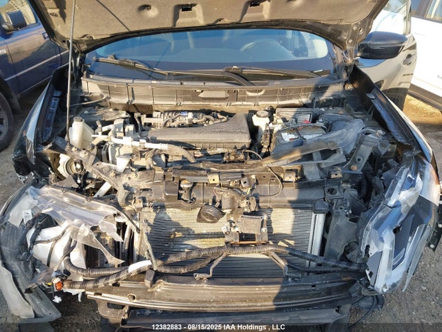 5N1AT2MV5JC767710 Nissan Rogue