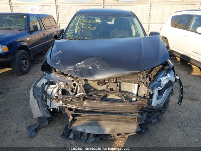 5N1AT2MV5JC767710 Nissan Rogue