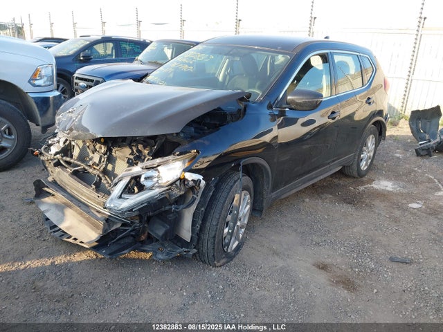 5N1AT2MV5JC767710 Nissan Rogue