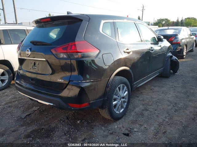 5N1AT2MV5JC767710 Nissan Rogue