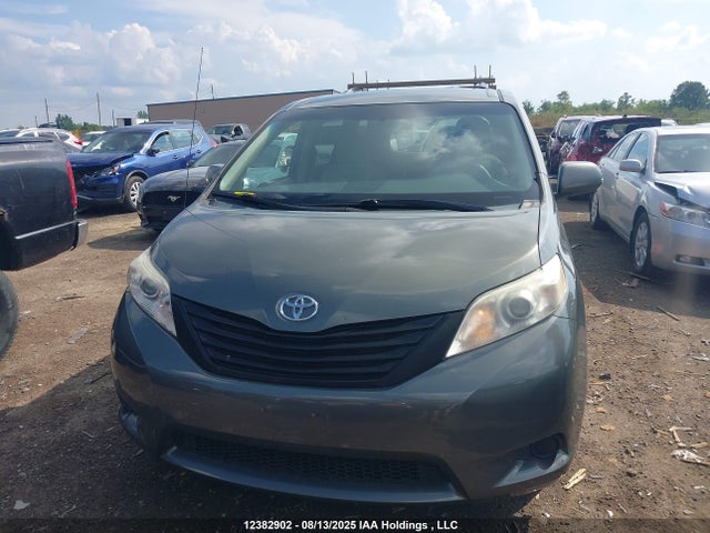Продажа на аукционе авто 2012 Toyota Sienna V6 7 Passenger, vin: 5TDZK3DC4CS246770, номер лота: 12382902