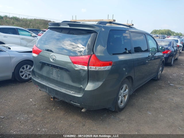 Продажа на аукционе авто 2012 Toyota Sienna V6 7 Passenger, vin: 5TDZK3DC4CS246770, номер лота: 12382902