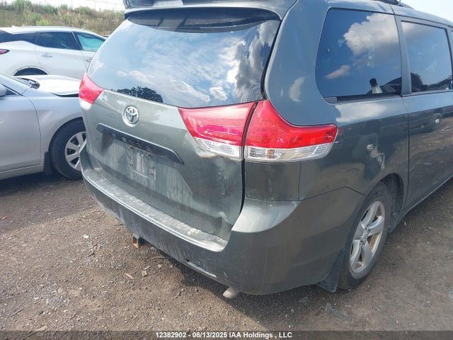 Продажа на аукционе авто 2012 Toyota Sienna V6 7 Passenger, vin: 5TDZK3DC4CS246770, номер лота: 12382902