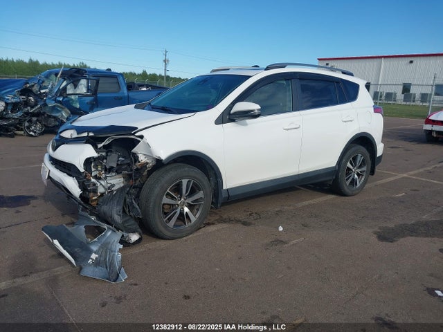 Toyota 2ar-fe 2017 2T3RFREVXHW645373 Image 2