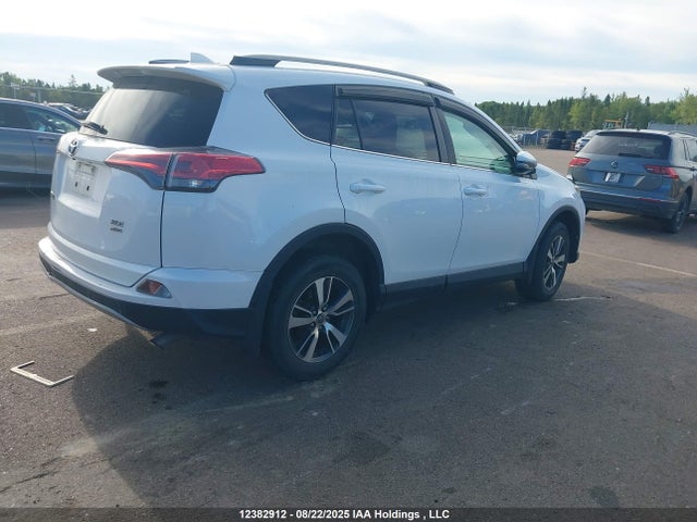 Toyota 2ar-fe 2017 2T3RFREVXHW645373 Image 4