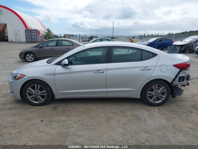 KMHD84LF4HU375438 Hyundai Elantra