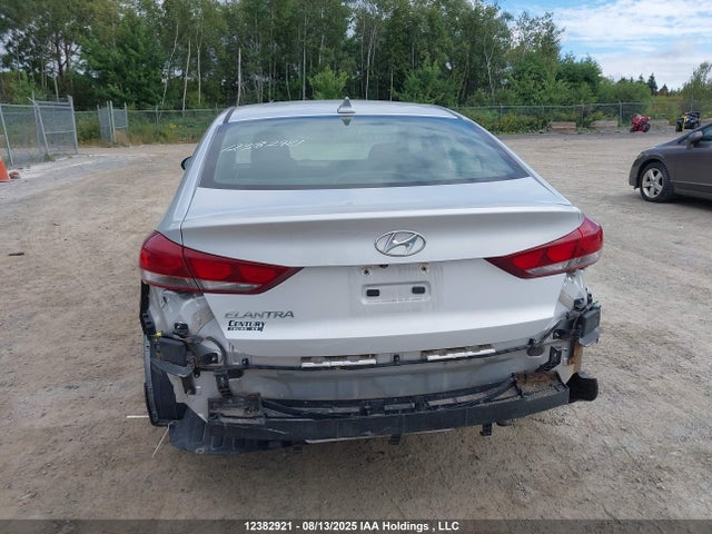 KMHD84LF4HU375438 Hyundai Elantra