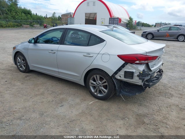 KMHD84LF4HU375438 Hyundai Elantra
