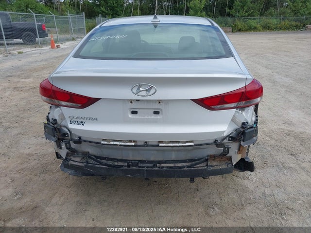 KMHD84LF4HU375438 Hyundai Elantra