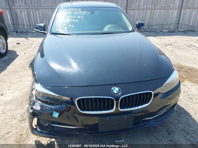 BMW 320i 2016 WBA8A3C54GK688749 Image 12