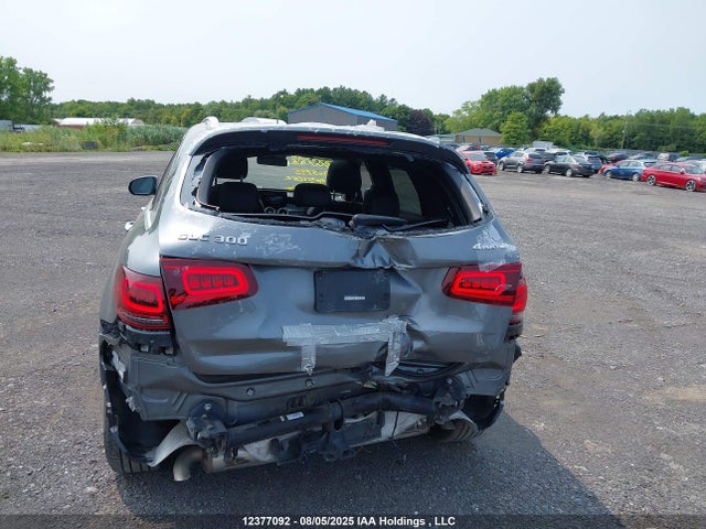 W1N0G8EB3NV365795 Mercedes-Benz m274